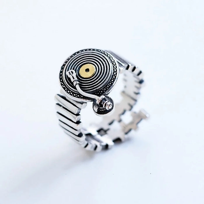 Vinyl Creative Ring - Retro Design