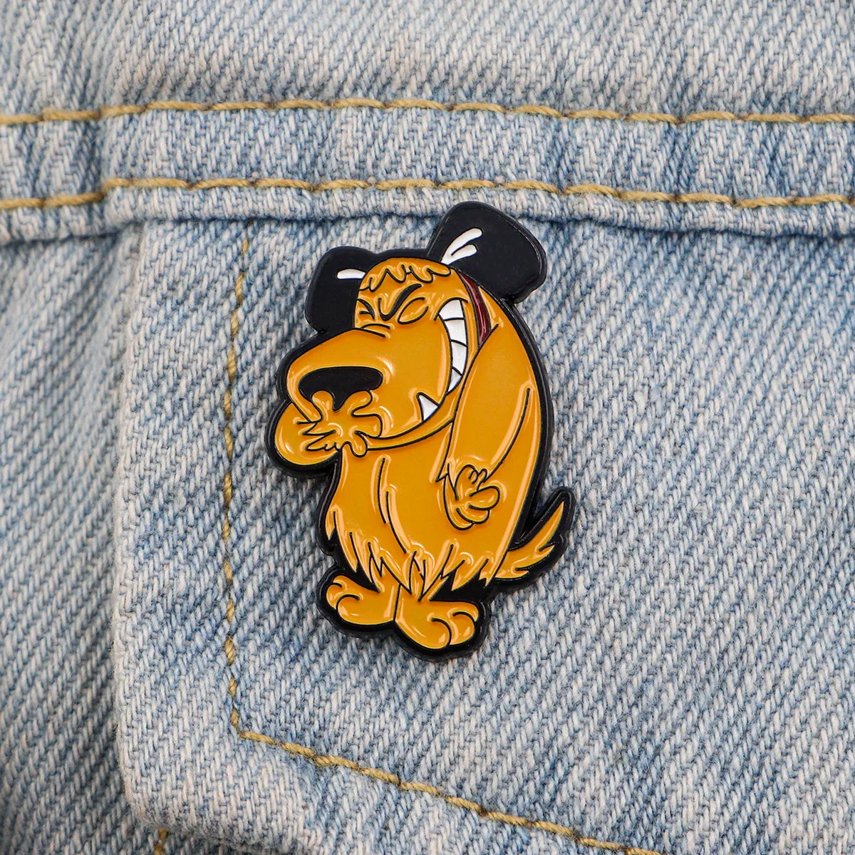 Iconic Muttley - Enamel Pin